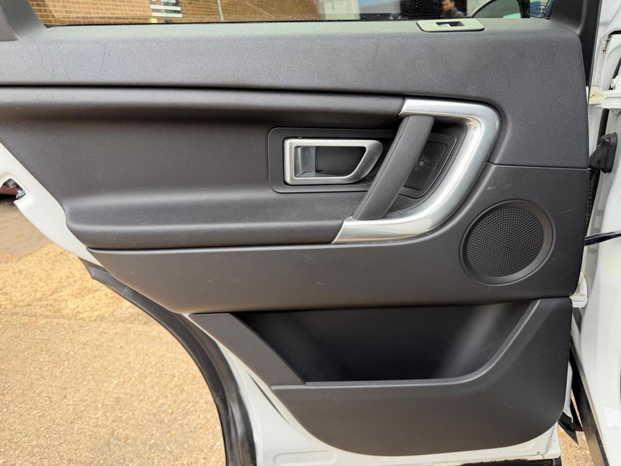 Used Land Rover Discovery Sport 2017 for sale - 78087735: Photo 28