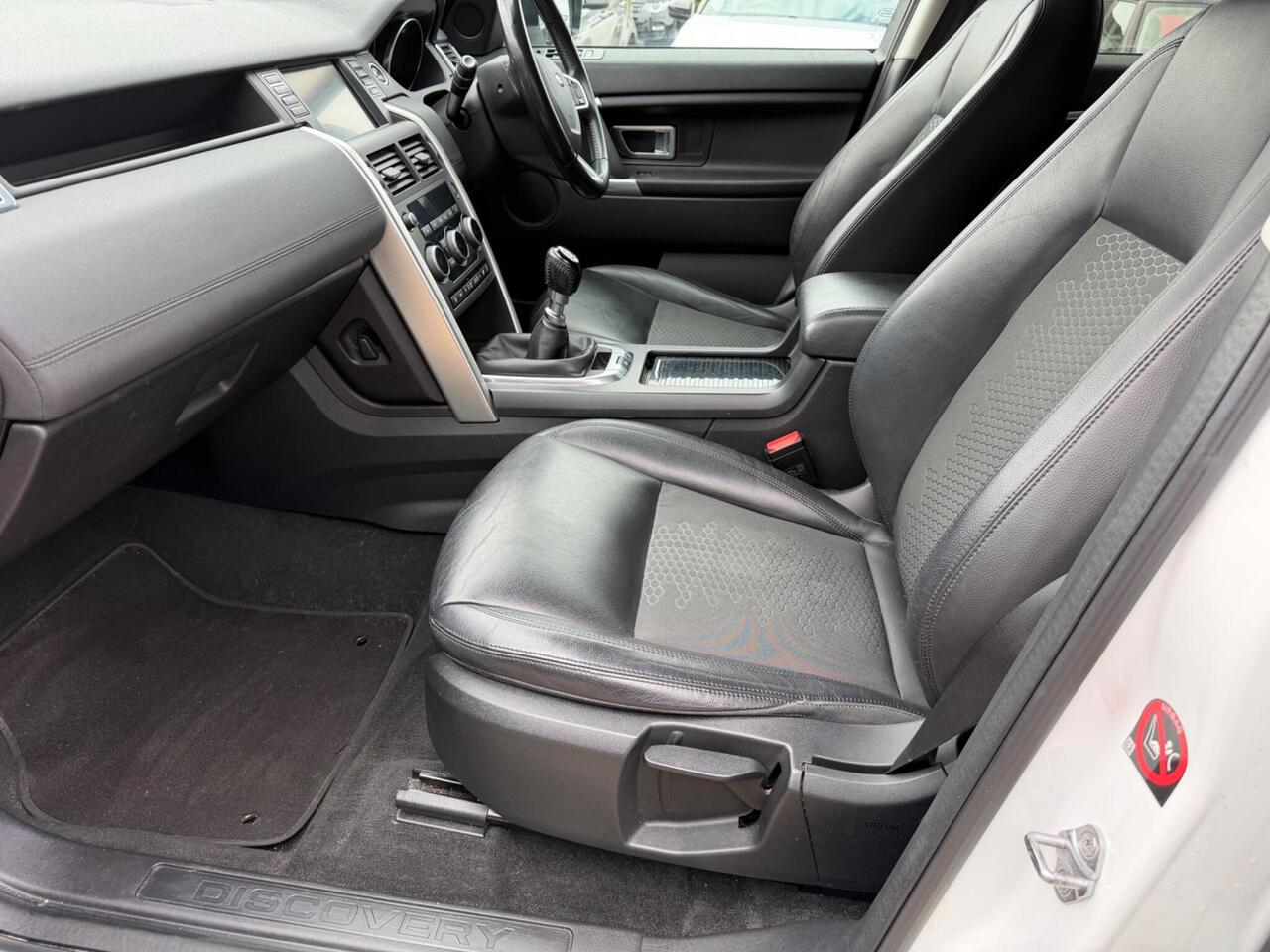 Used Land Rover Discovery Sport 2017 for sale - 78087735: Photo 31