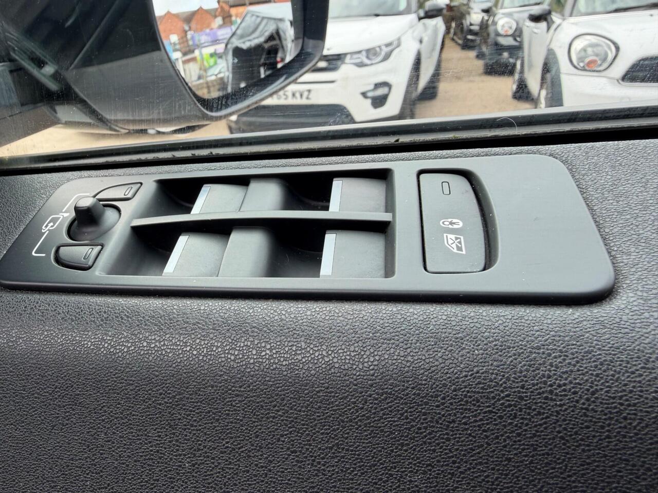 Used Land Rover Discovery Sport 2017 for sale - 78087735: Photo 40