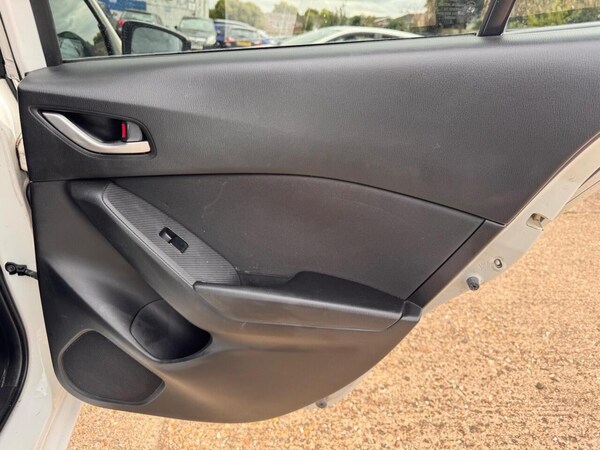 Used Mazda Mazda3 2016 for sale - 75672308: Photo 14