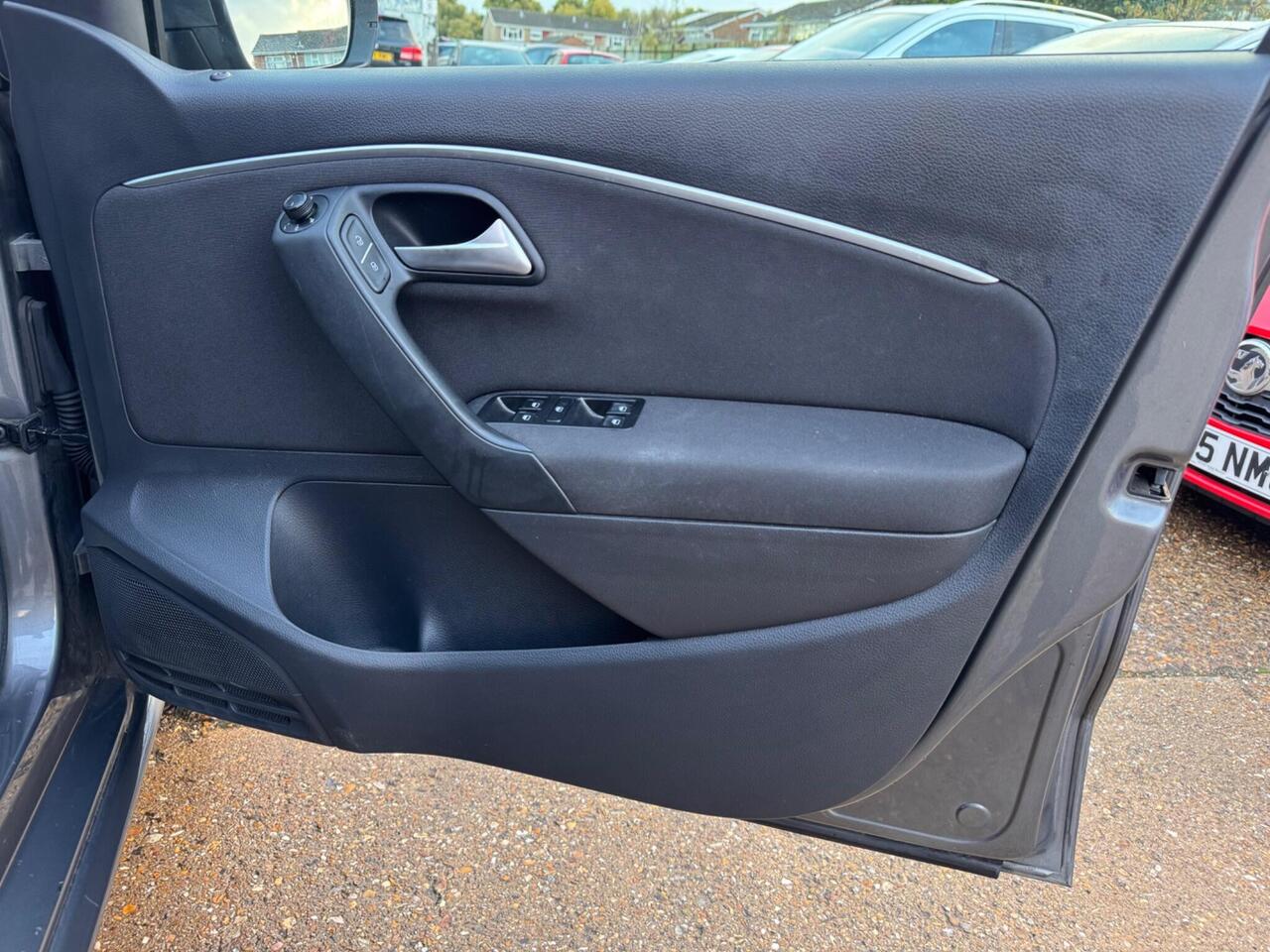 Used Volkswagen Polo 2016 for sale - 78010966: Photo 28