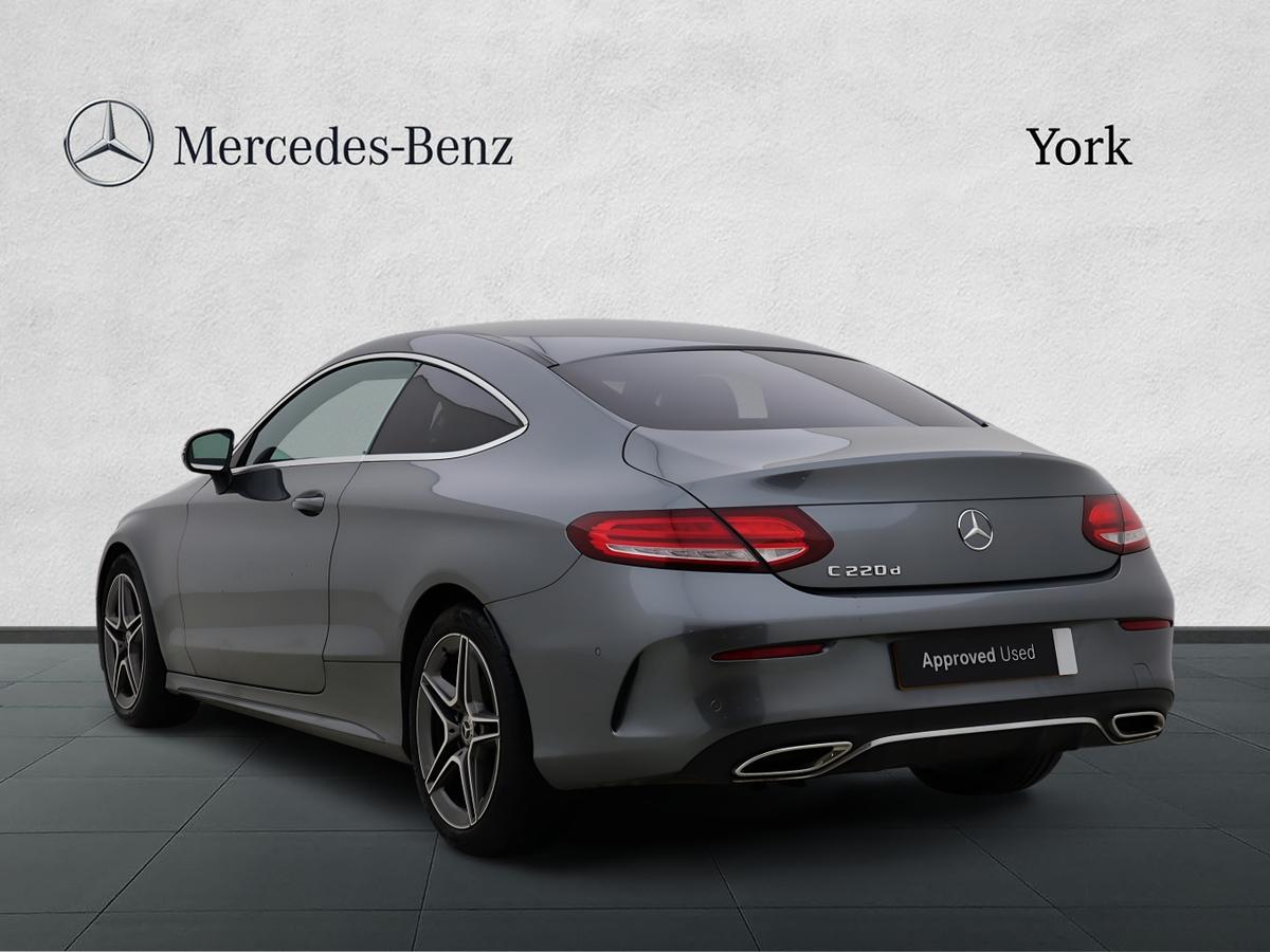 Used Mercedes-Benz C Class 2023 for sale - 77533072: Photo 2