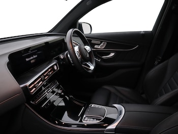 Used Mercedes-Benz EQC 2022 for sale - 78284800: Photo