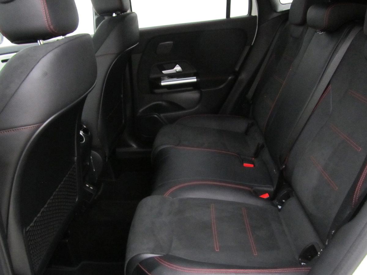 Used Mercedes-Benz GLA 2024 for sale - 76677174: Photo 8