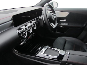 Used Mercedes-Benz CLA 2024 for sale - 76677621: Photo