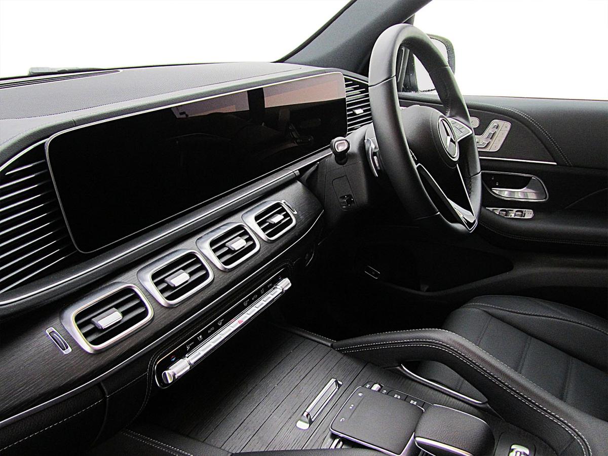 Used Mercedes-Benz GLE 2025 for sale - 77010026: Photo 3