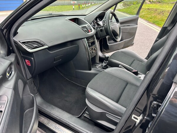 Used Peugeot 207 2012 for sale - 74793749: Photo 13