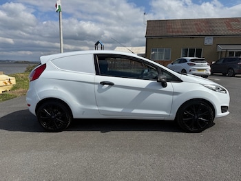 Used Ford Fiesta 2013 for sale - 78324956: Photo