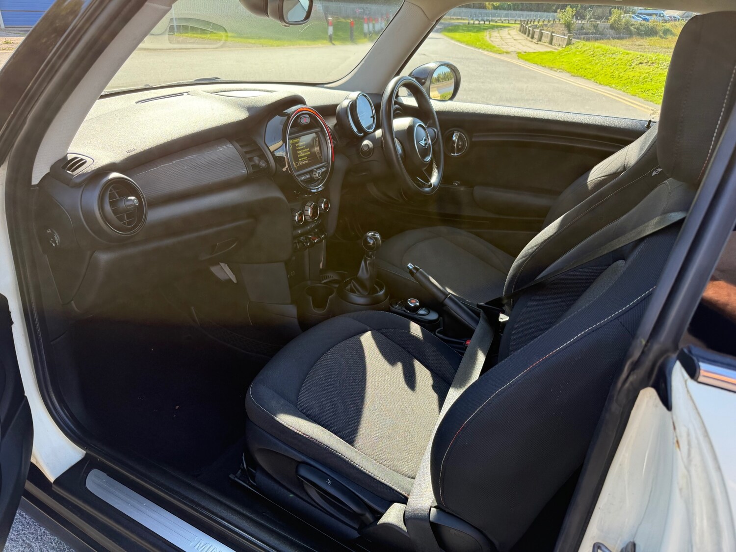 Used MINI Hatch 2014 for sale - 76045338: Photo 12