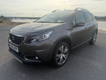 Used Peugeot 2008 2019 for sale - 79531104: Photo