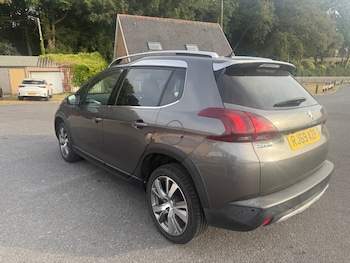 Used Peugeot 2008 2019 for sale - 79531104: Photo