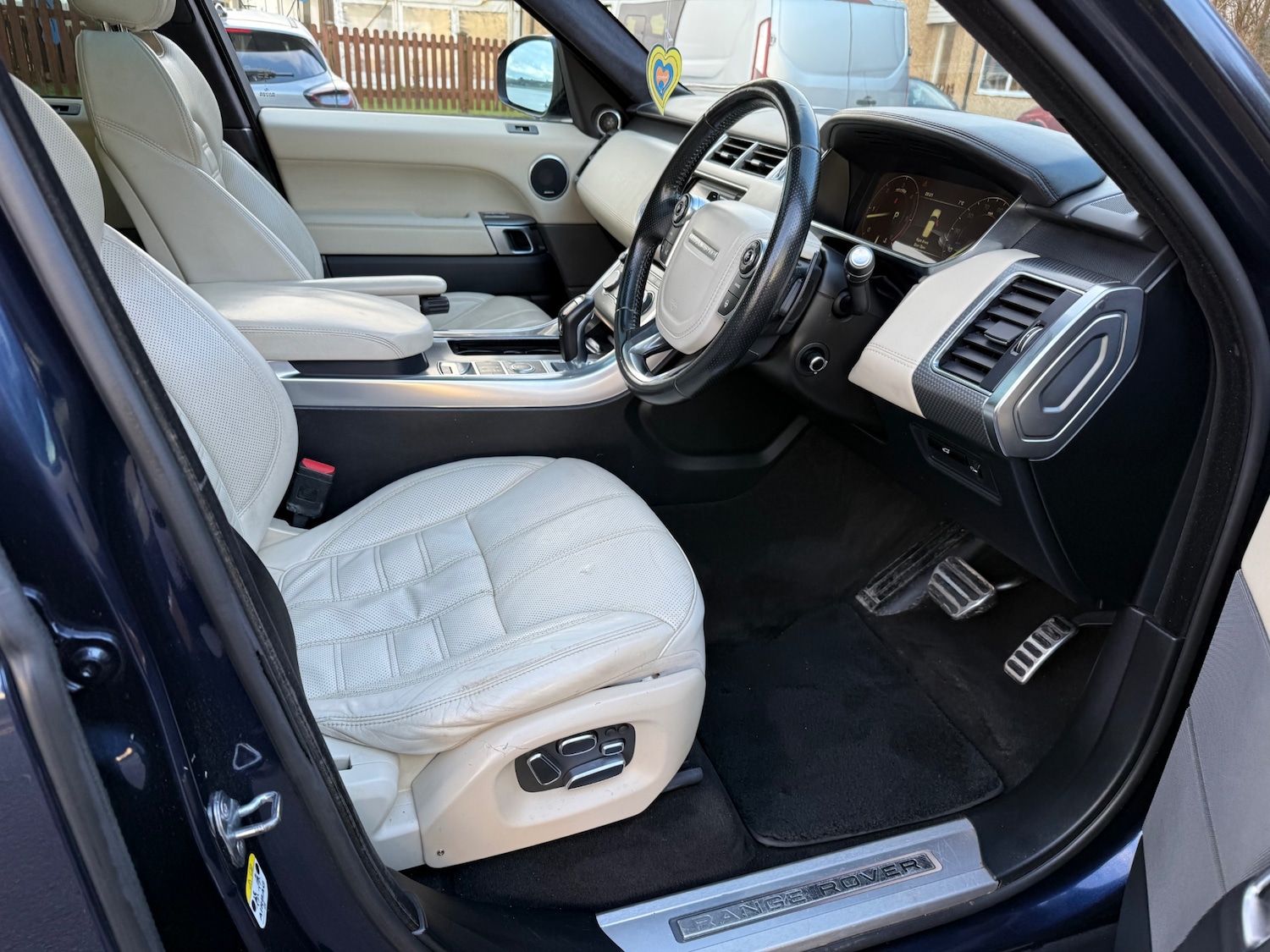 Used Land Rover Range Rover Sport 2015 for sale - 77353636: Photo 10