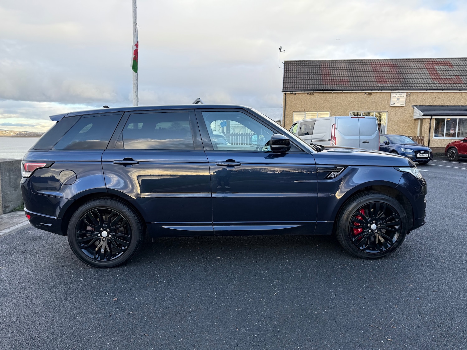 Used Land Rover Range Rover Sport 2015 for sale - 77353636: Photo 2