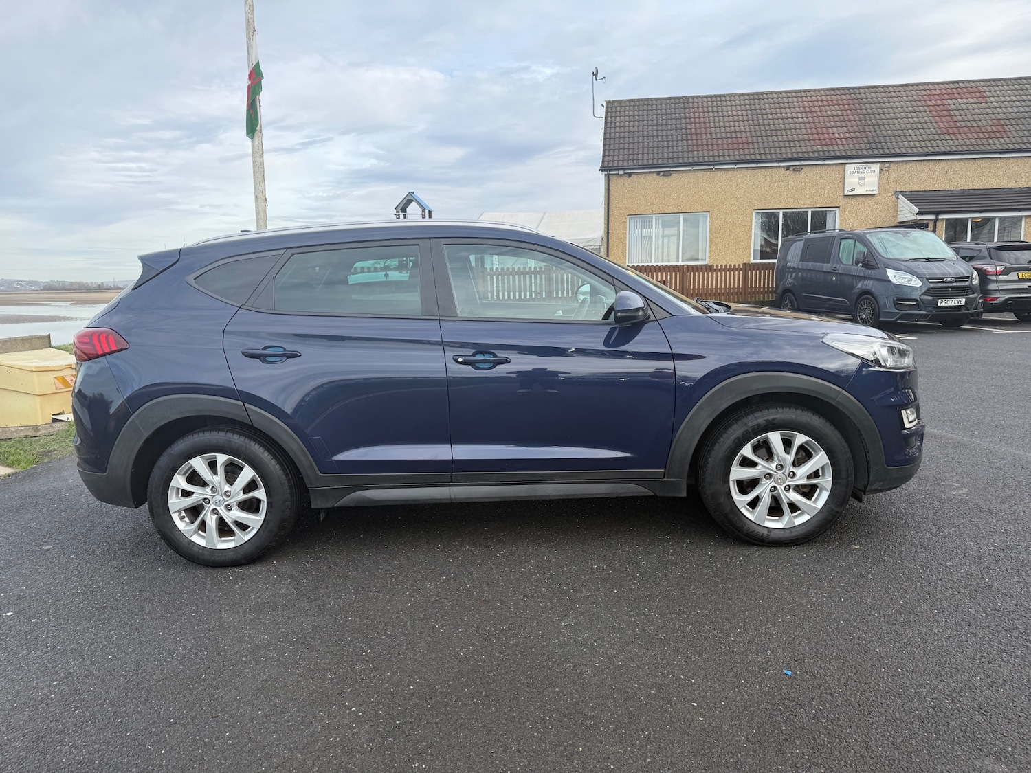 Used Hyundai TUCSON 2019 for sale - 77168632: Photo 2