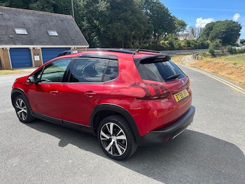 Used Peugeot 2008 2018 for sale - 79392254: Photo