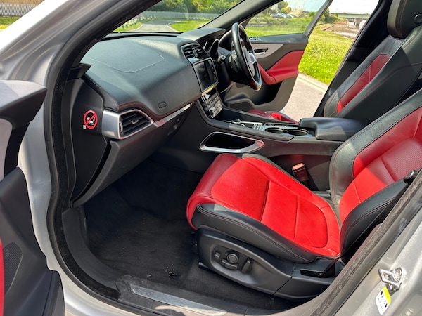 Used Jaguar F-Pace 2016 for sale - 74950052: Photo 14
