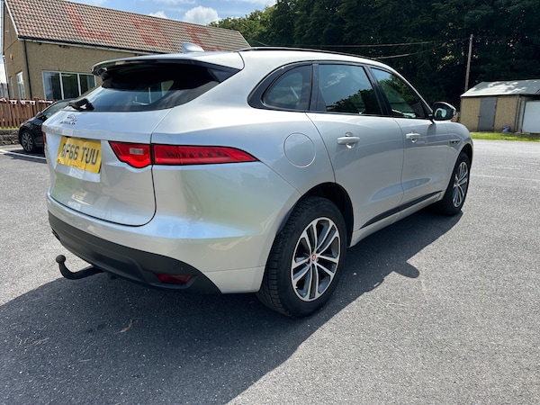 Used Jaguar F-Pace 2016 for sale - 74950052: Photo 3