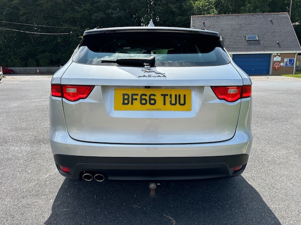 Used Jaguar F-Pace 2016 for sale - 74950052: Photo 4