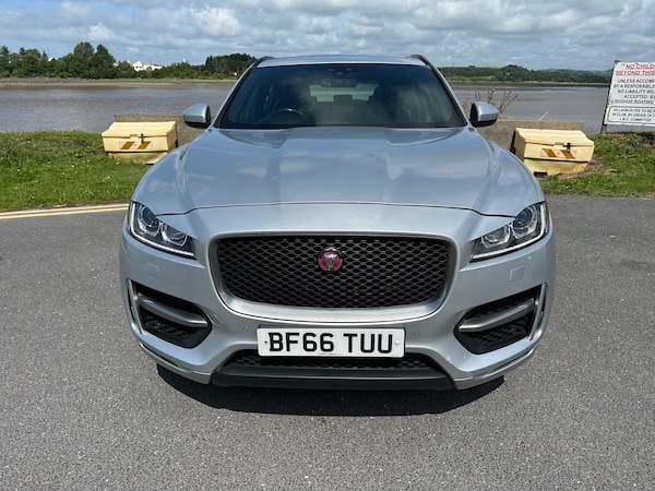 Used Jaguar F-Pace 2016 for sale - 74950052: Photo 8