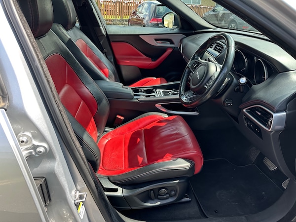 Used Jaguar F-Pace 2016 for sale - 74950052: Photo 9