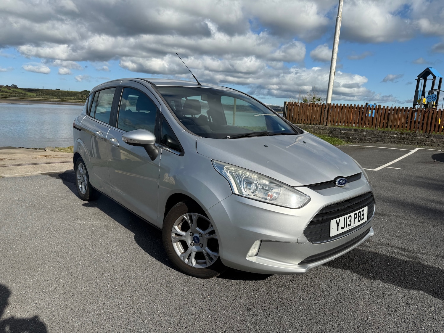 Used Ford B-MAX 2014 for sale - 76045399: Photo 1