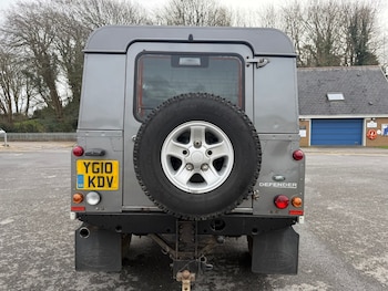 Used Land Rover Defender 2010 for sale - 77813346: Photo
