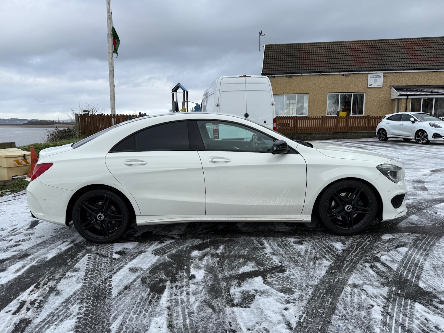 Used Mercedes-Benz CLA 2015 for sale - 77114147: Photo 2
