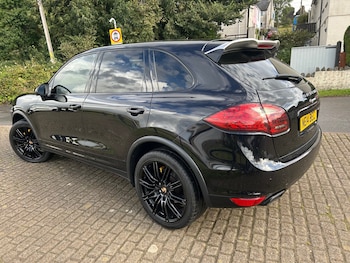 Used Porsche Cayenne 2014 for sale - 75922133: Photo