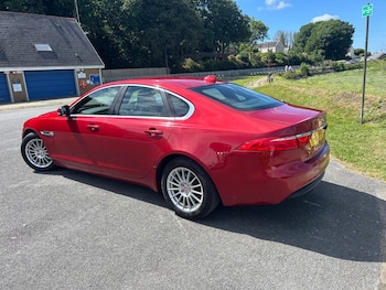 Used Jaguar XF 2016 for sale - 79098878: Photo