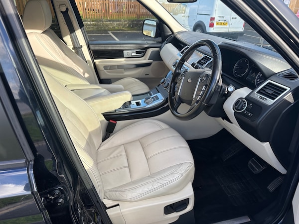 Used Land Rover Range Rover Sport 2011 for sale - 72998996: Photo 7