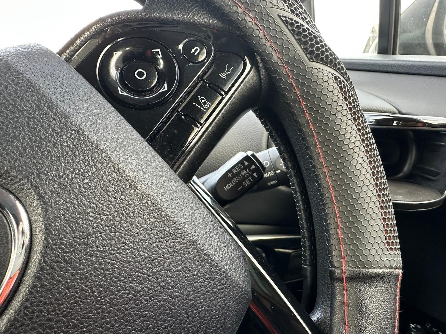 Used Toyota Prius 2025 for sale - 76522198: Photo 10