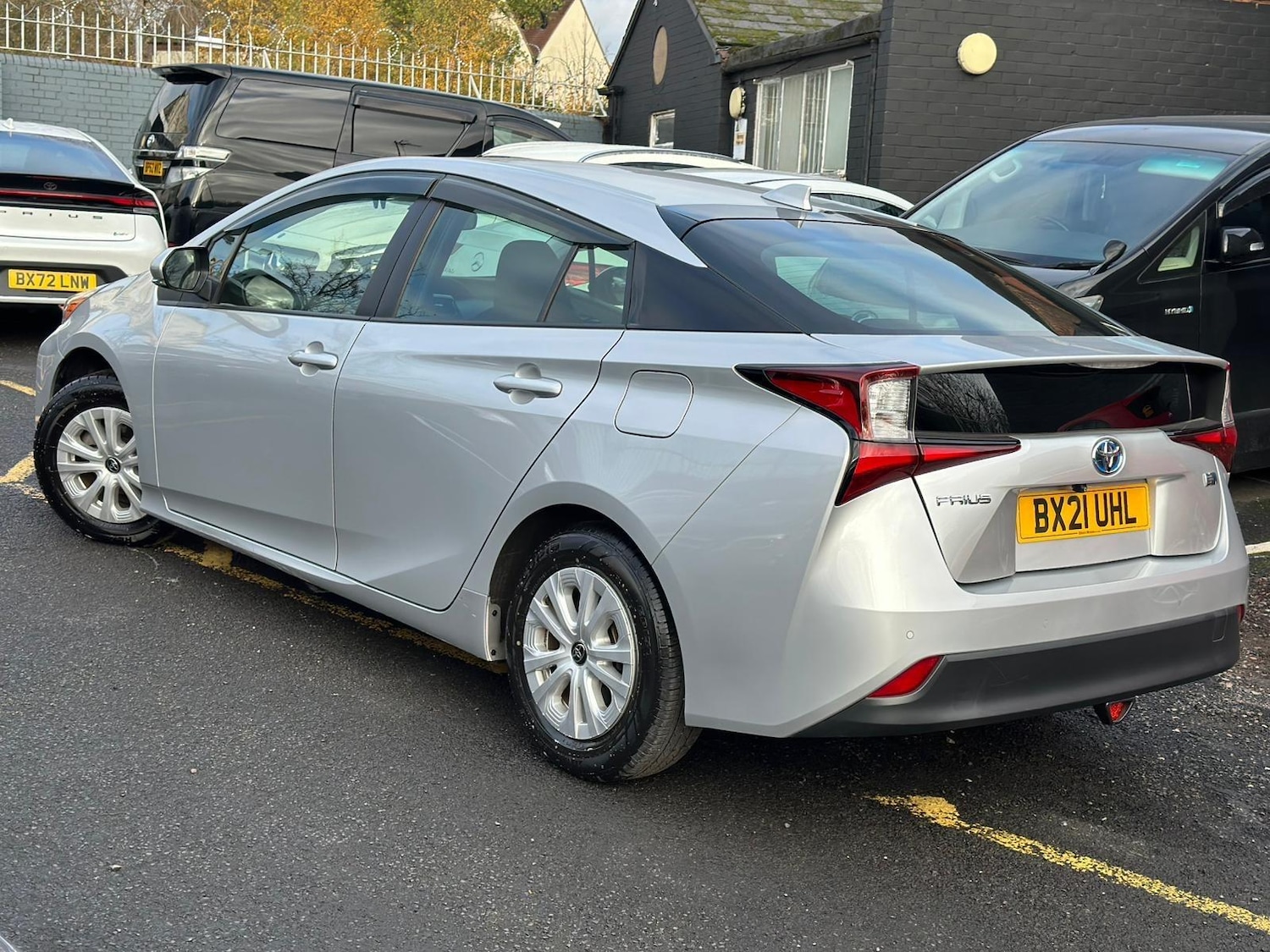 Used Toyota Prius 2025 for sale - 76522198: Photo 3