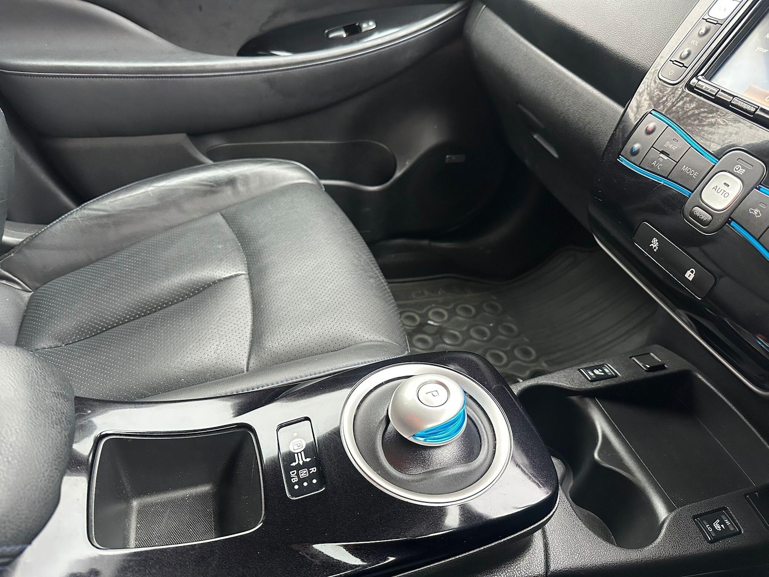 Used Nissan Leaf 2017 for sale - 76360831: Photo 18