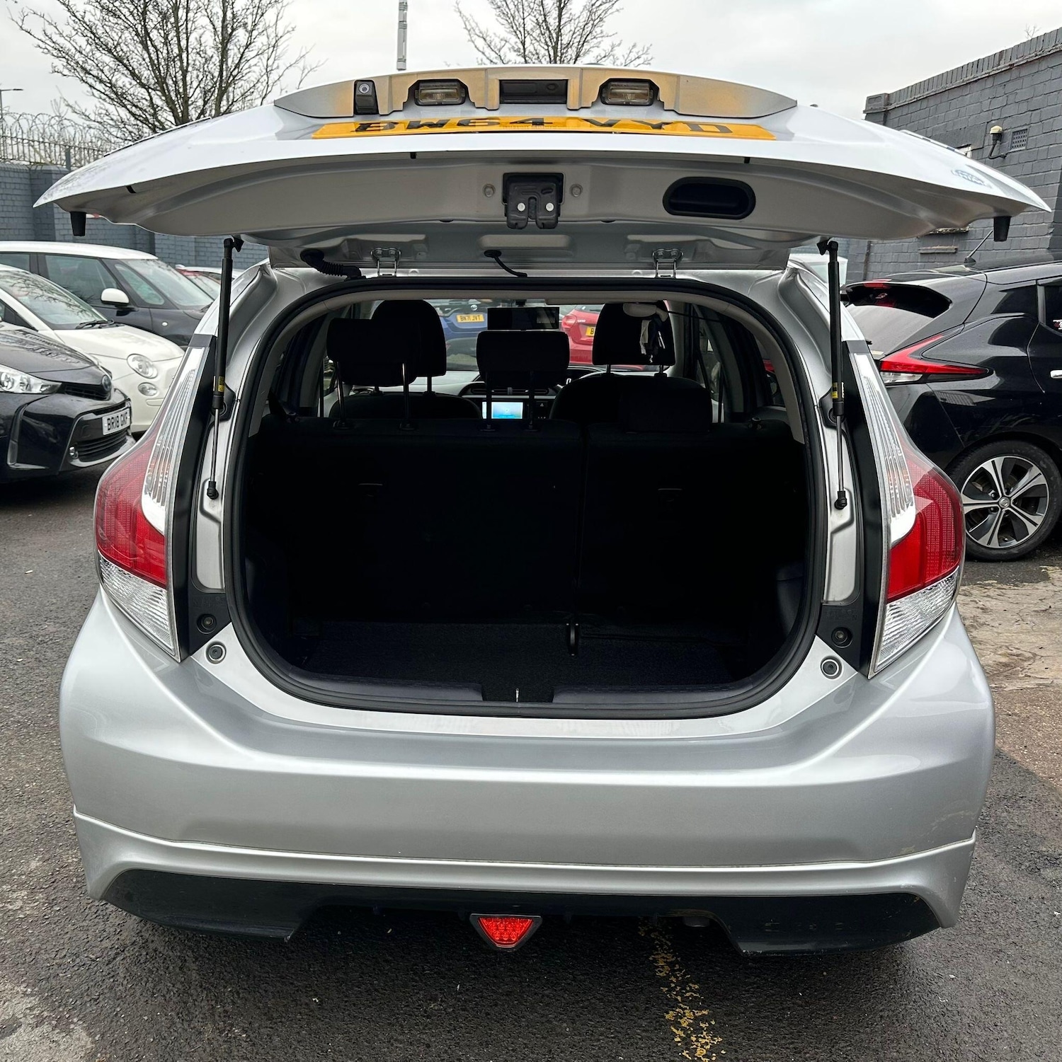 Used Toyota Aqua 2026 for sale - 77455874: Photo 15