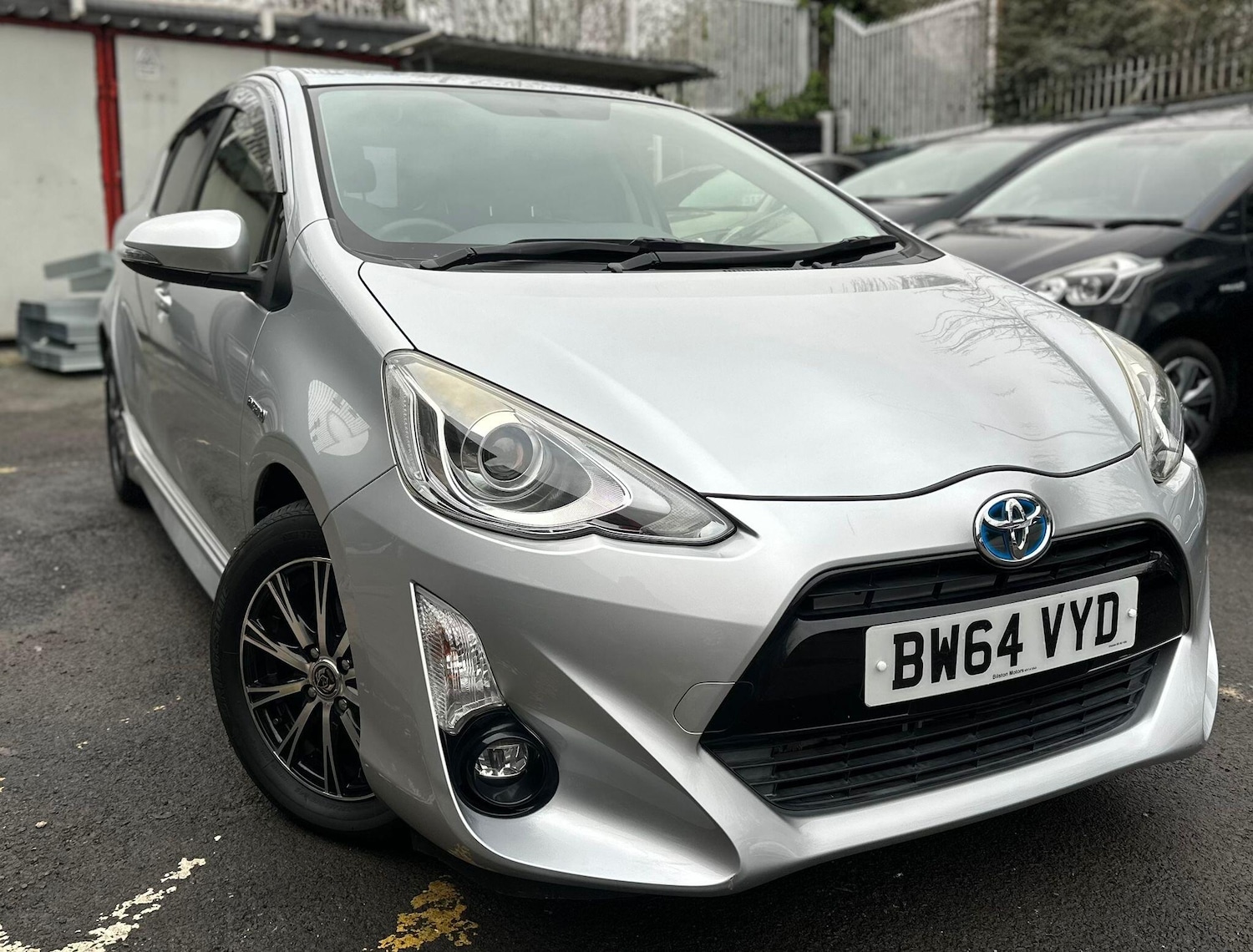 Used Toyota Aqua 2026 for sale - 77455874: Photo 2