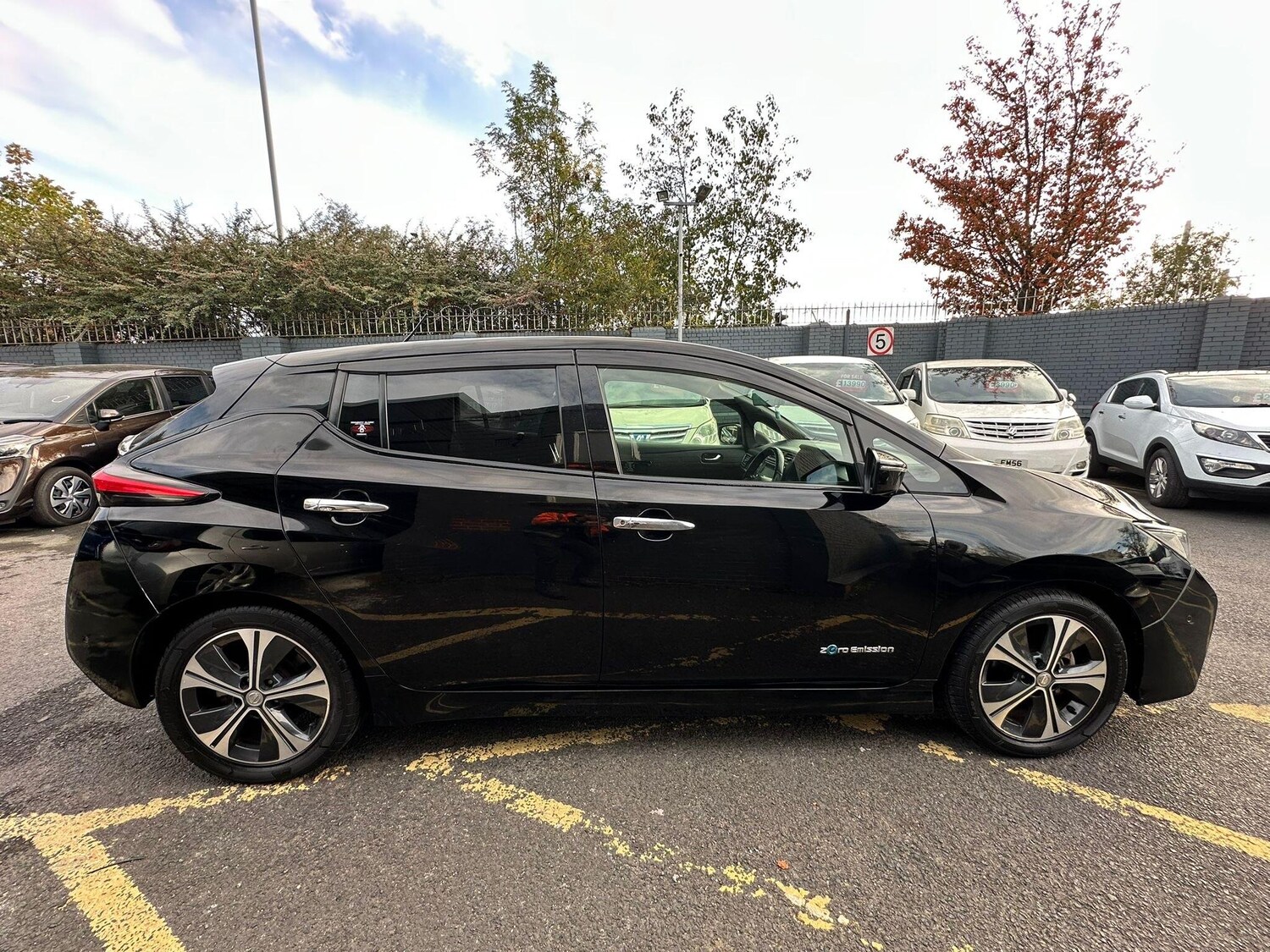 Used Nissan Leaf for sale - 77509952: Photo 11