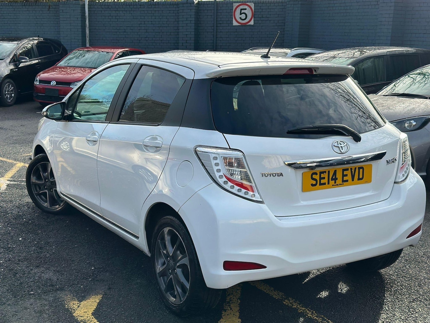 Used Toyota Yaris 2014 for sale - 76742826: Photo 10