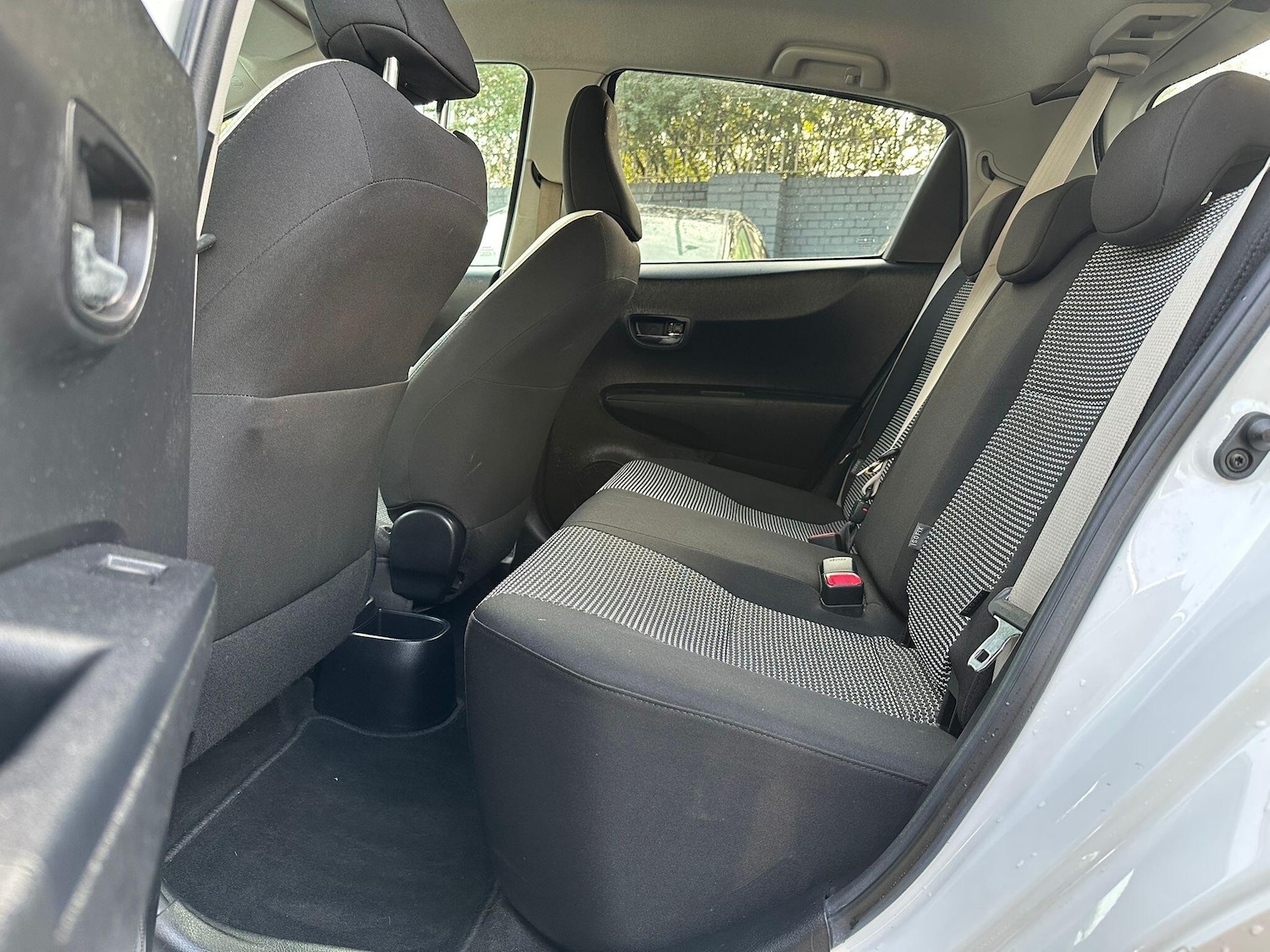 Used Toyota Yaris 2014 for sale - 76742826: Photo 23