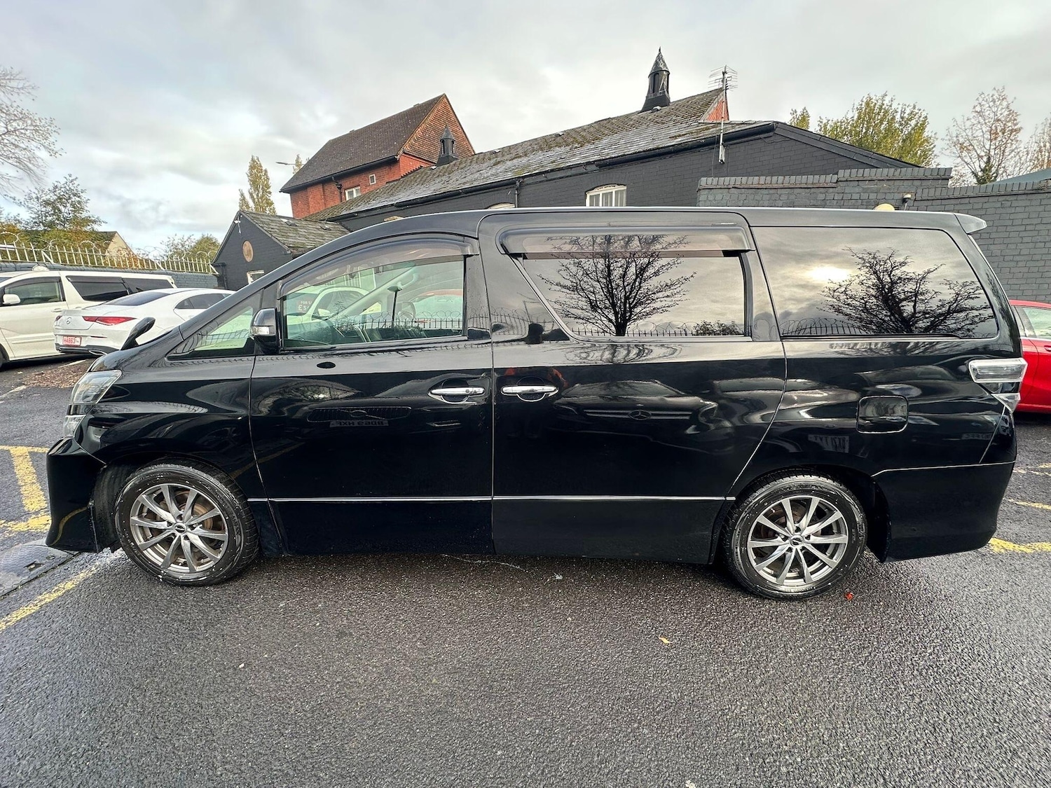 Used Toyota Vellfire 2025 for sale - 76408475: Photo 10