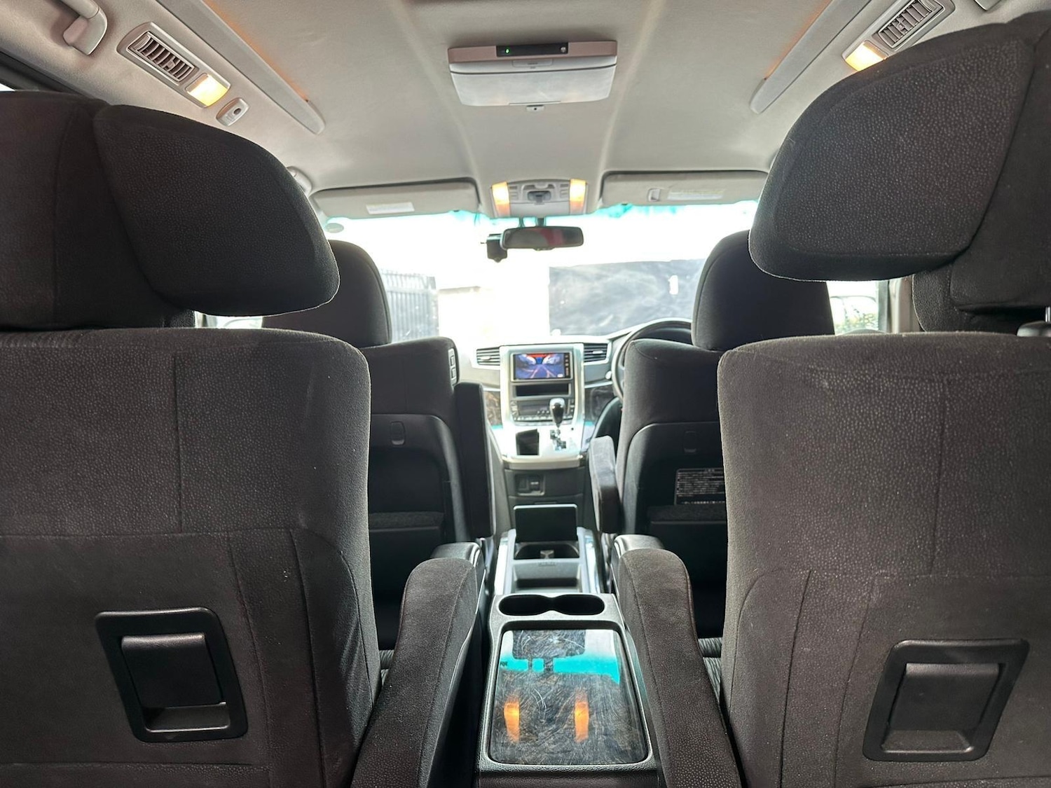 Used Toyota Vellfire 2025 for sale - 76408475: Photo 24