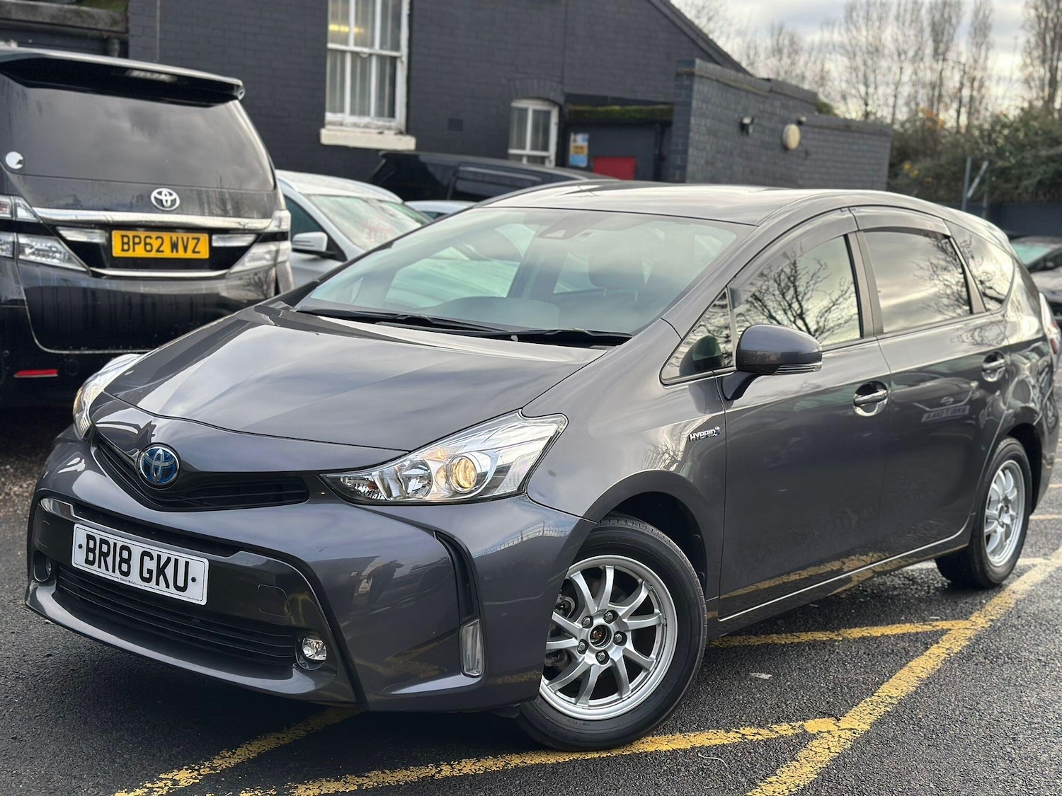 Used Toyota Prius+ 2025 for sale - 76511934: Photo 1