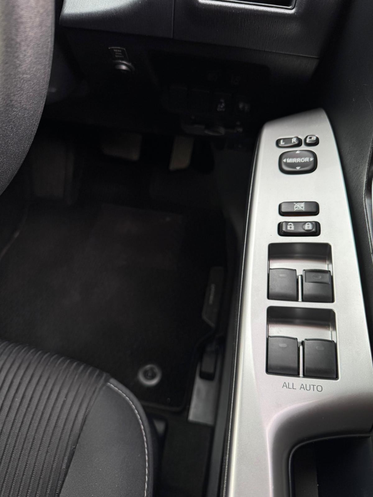 Used Toyota Prius+ 2025 for sale - 76511934: Photo 5