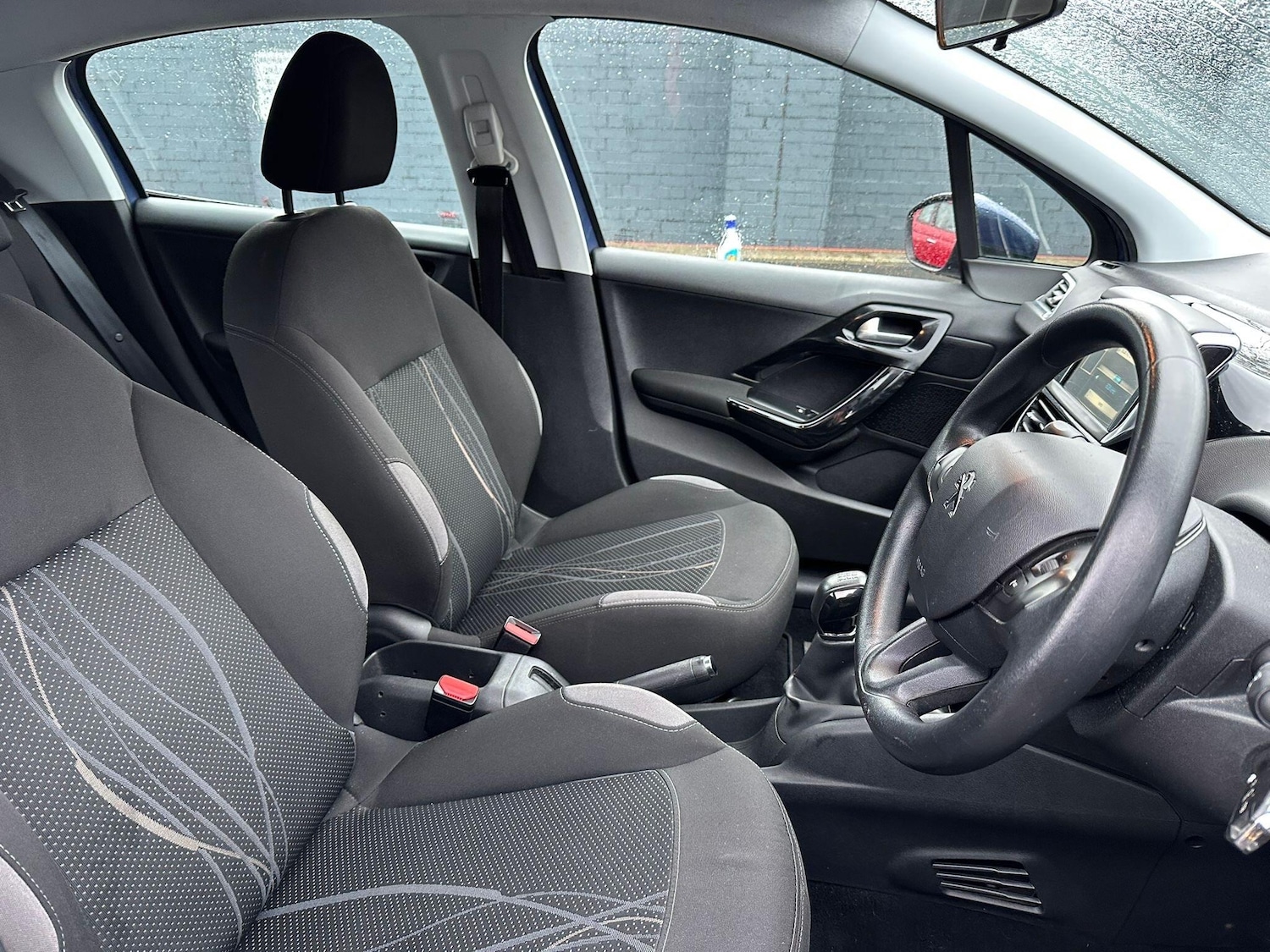 Used Peugeot 208 2014 for sale - 77559535: Photo 15