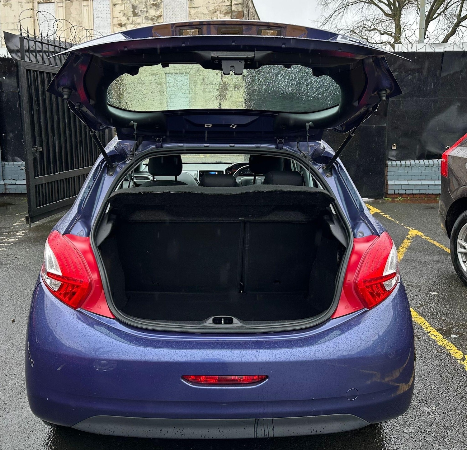 Used Peugeot 208 2014 for sale - 77559535: Photo 20