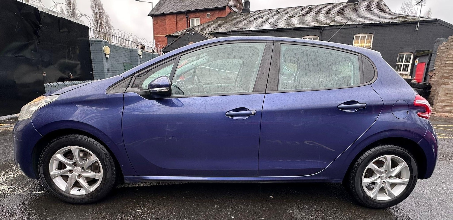 Used Peugeot 208 2014 for sale - 77559535: Photo 7