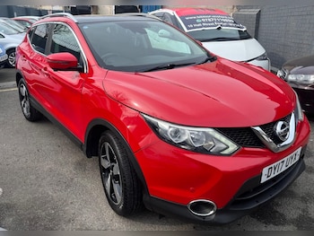 Used Nissan Qashqai 2017 for sale - 77982544: Photo