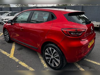 Used Renault Clio 2022 for sale - 79740965: Photo