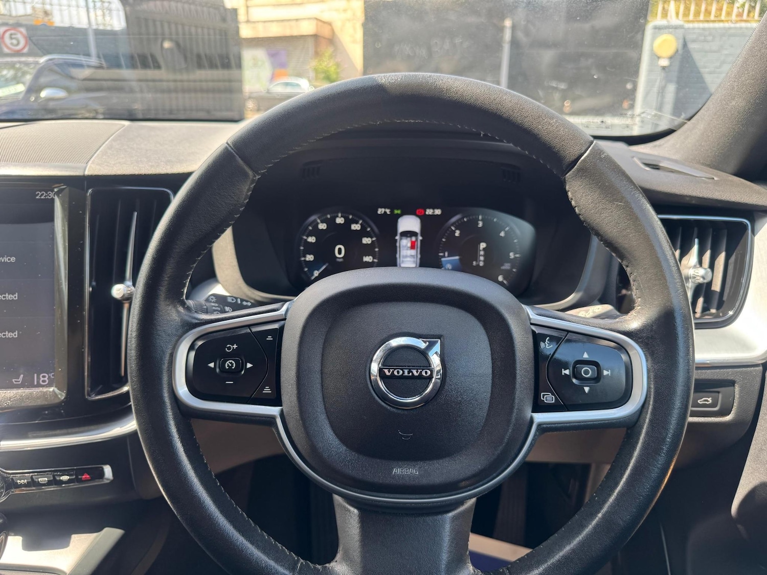 Used Volvo XC60 for sale - 76765607: Photo 11