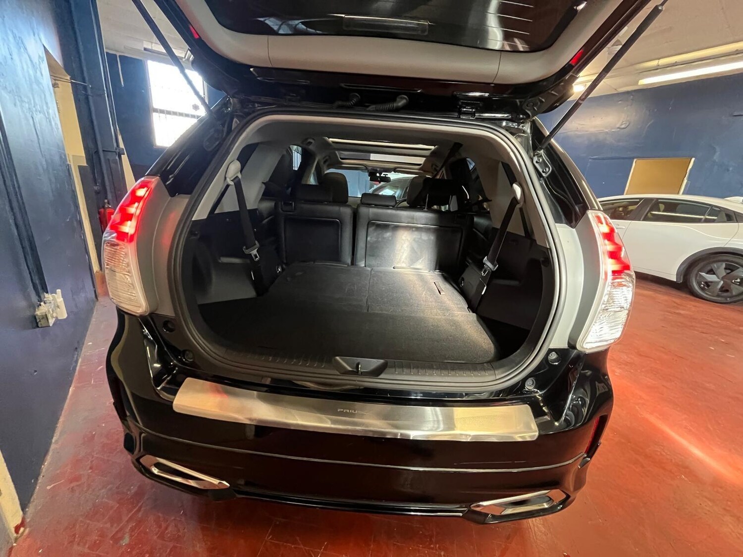 Used Toyota Prius+ for sale - 77559112: Photo 18