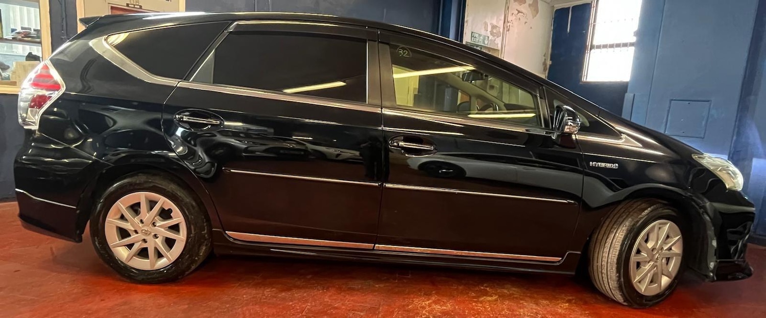 Used Toyota Prius+ for sale - 77559112: Photo 2